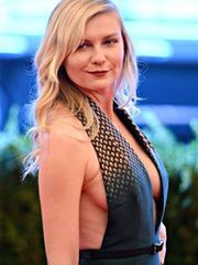 Kirsten Dunst nude .